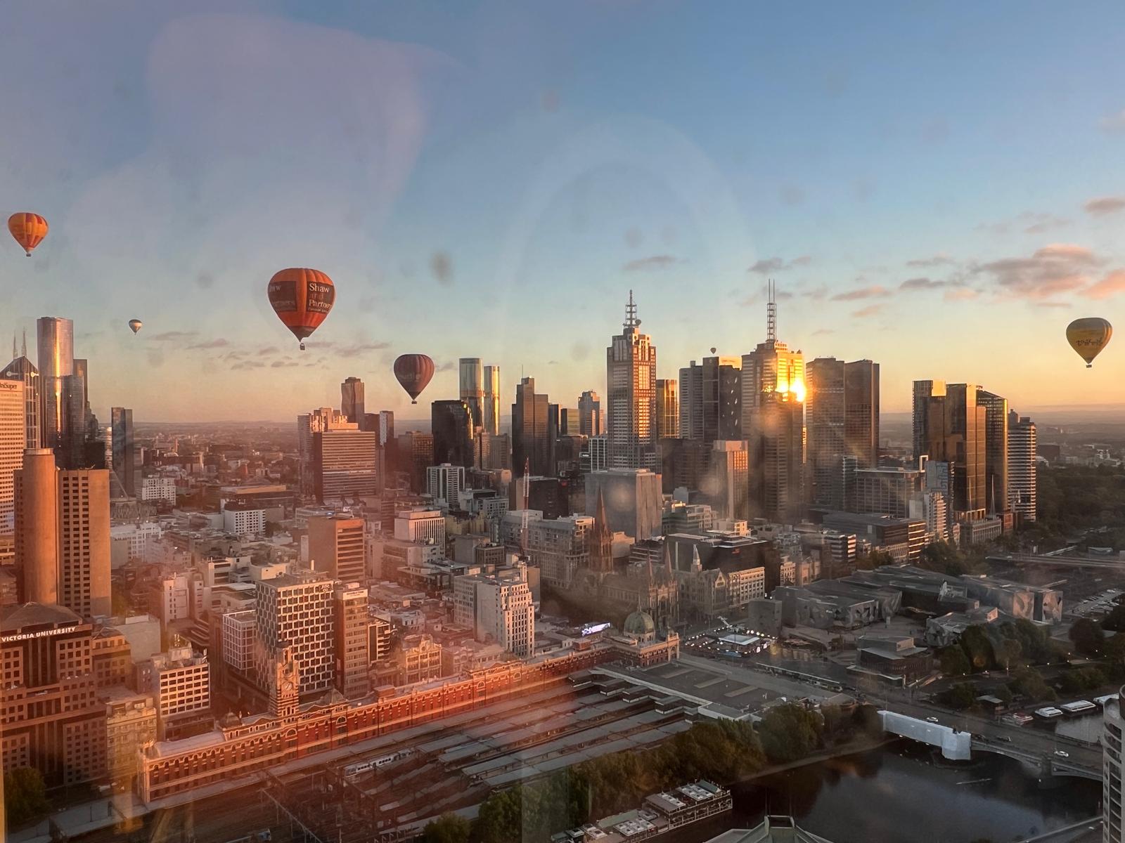 Melbourne hot air balloons at sunrise